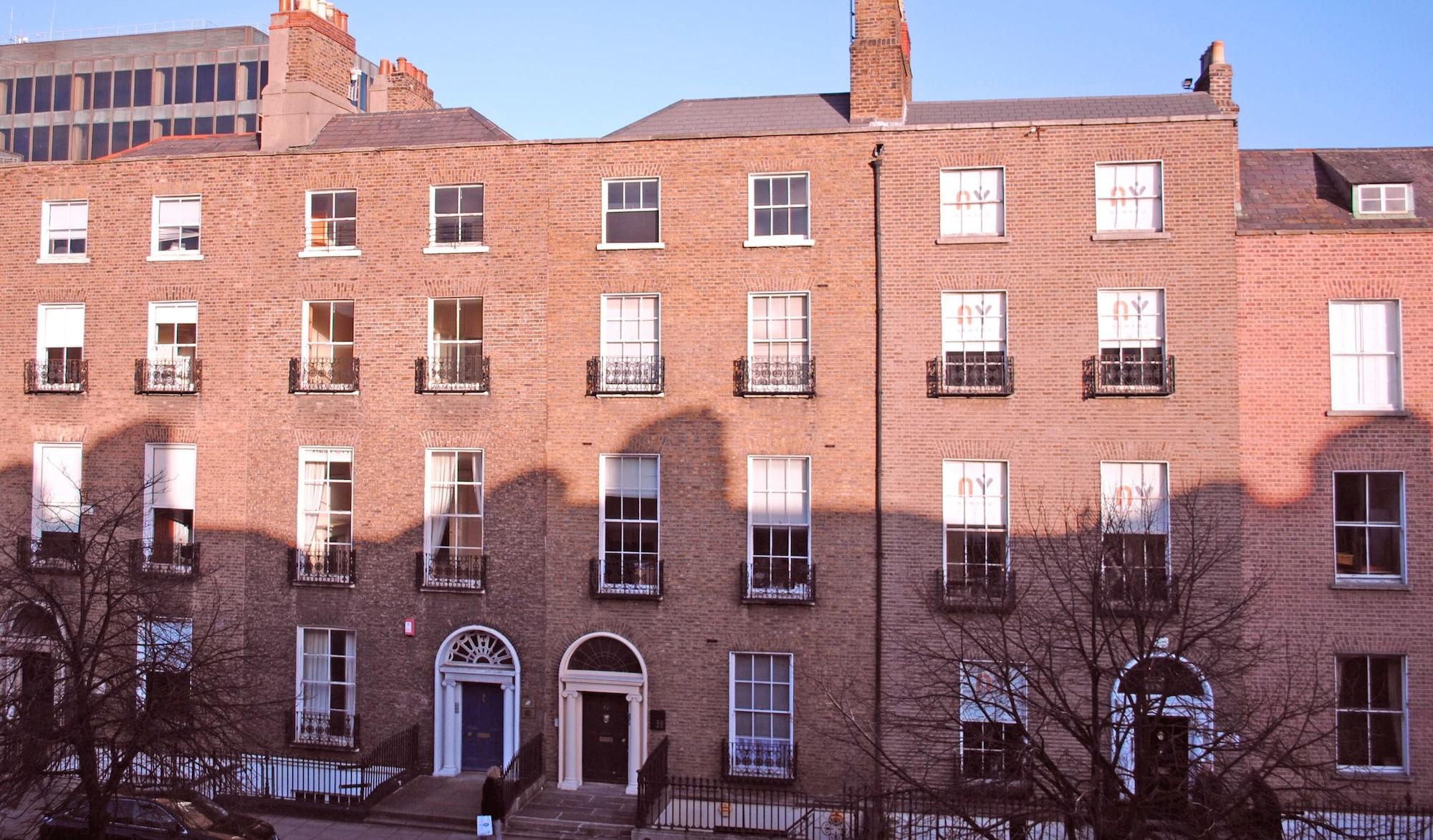 Hotel Baggot Court Townhouse Dublín Exterior foto