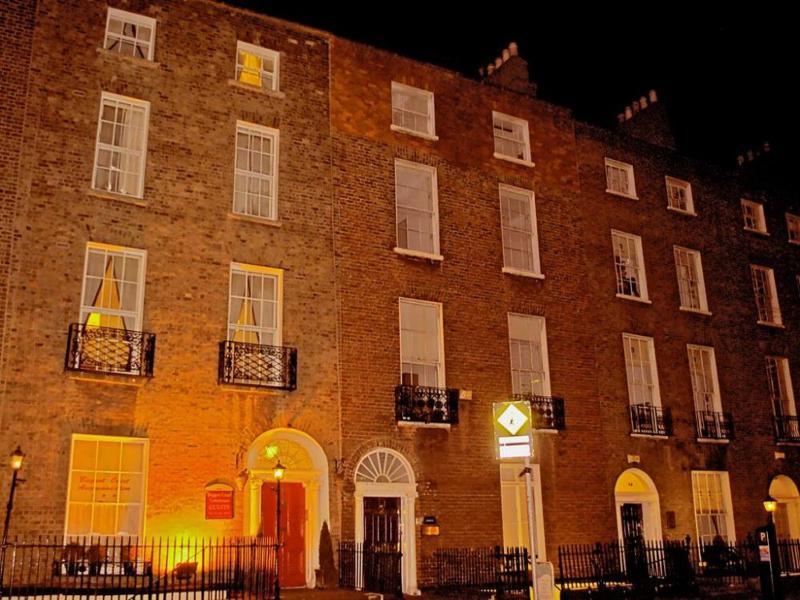 Hotel Baggot Court Townhouse Dublín Exterior foto