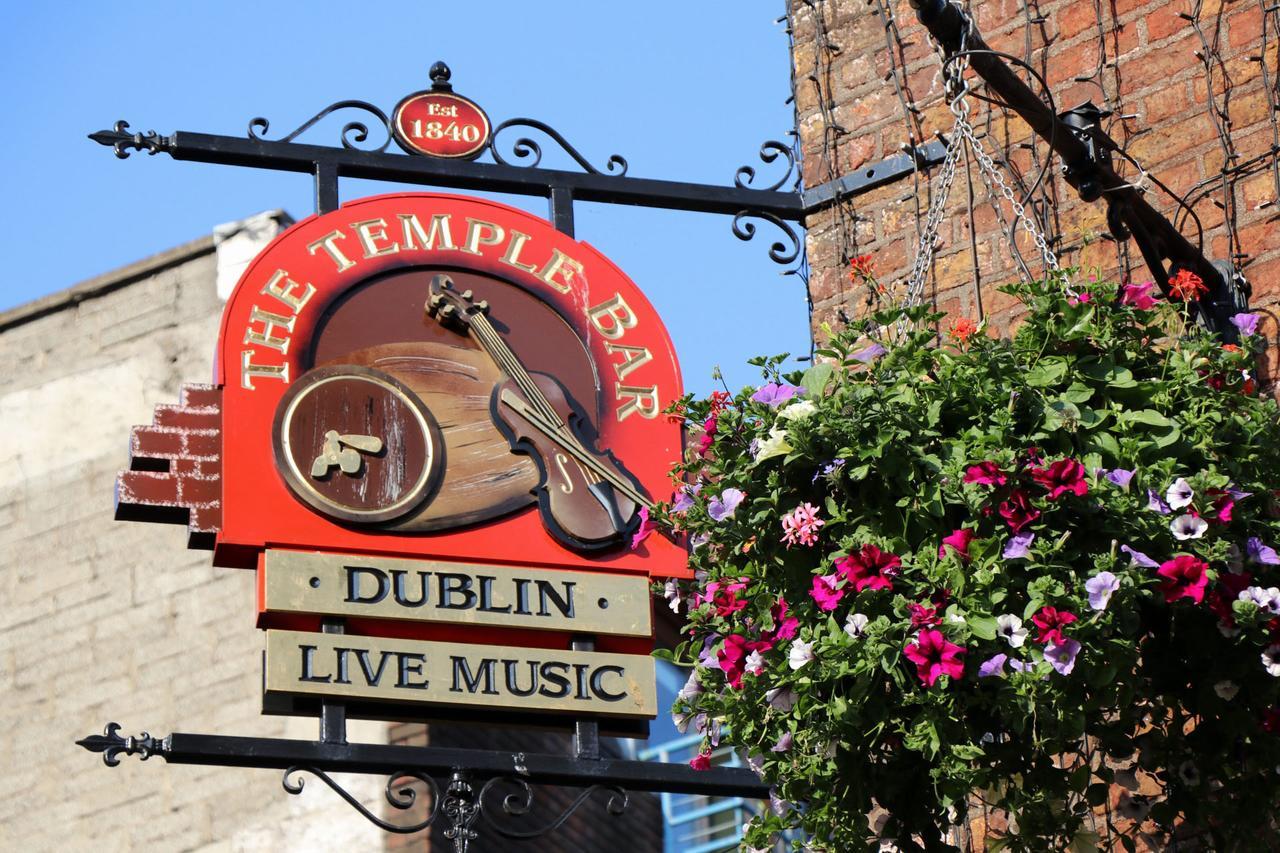 Hotel Baggot Court Townhouse Dublín Exterior foto