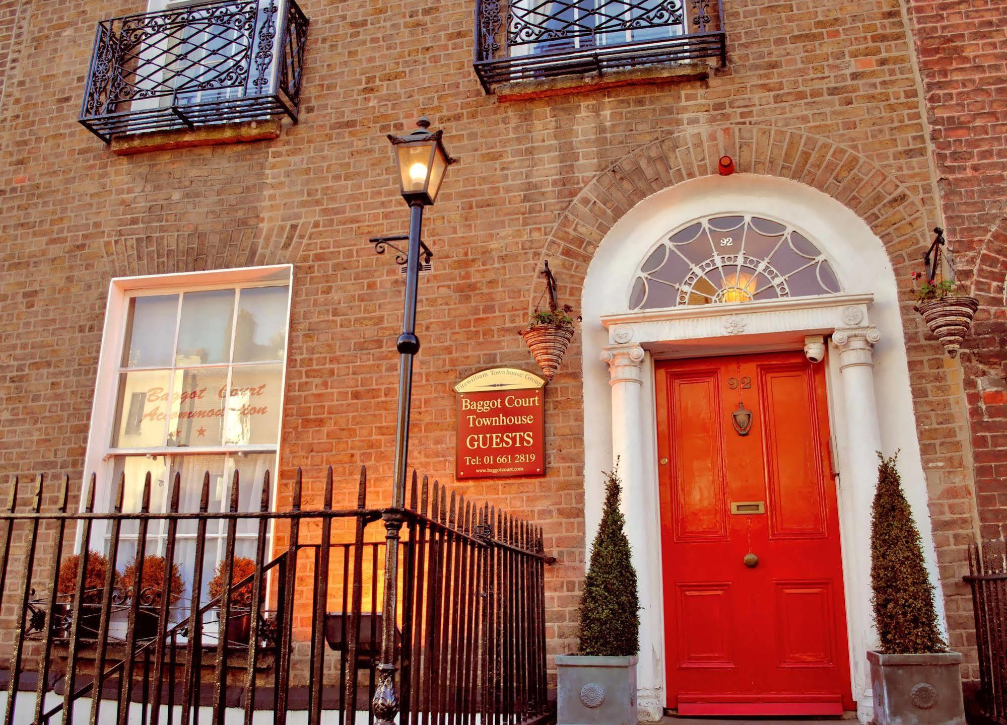 Hotel Baggot Court Townhouse Dublín Exterior foto